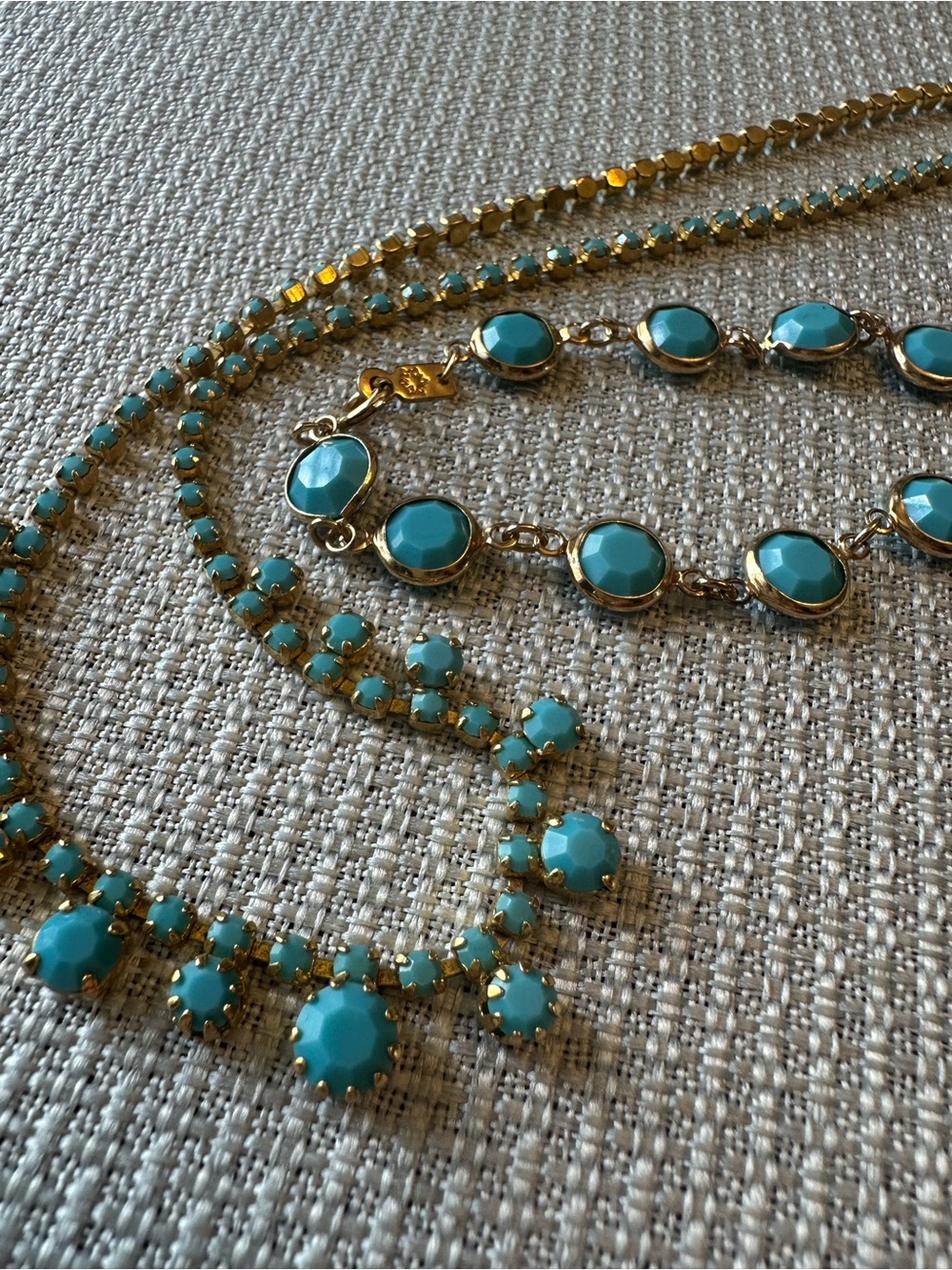 Vtg Gold-Tone Turquoise-Glass Necklace and Bracelet Set